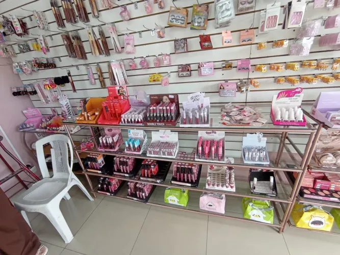 Móveis loja de maquiagem ou cosmético 