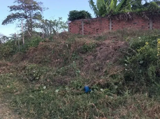 Vendo terreno no loteamento Nazaré camaragibe. Aceito troca em carro e moto.