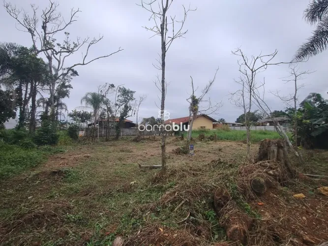 Terreno lado da lagoa com 522,00m² no bairro Quinta dos Açorianos - Barra Velha/SC