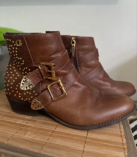 Bota Carmen Steffens 