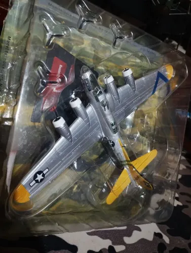 Aviões Bombardeiros Altaya