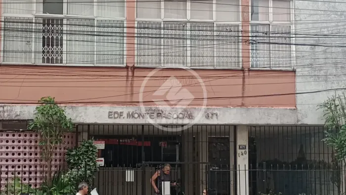 Apartamento 3 quartos na Avenida Joana Angélica. codigo: 377341