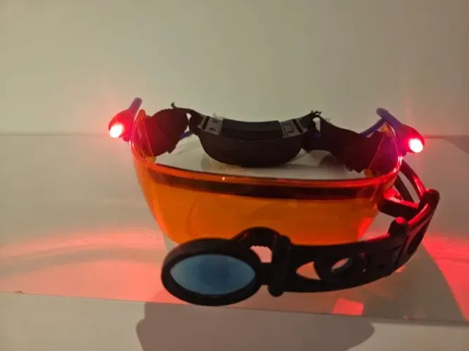 Brinquedo americano - Óculos DISCOVERY KIDS com luz noturna