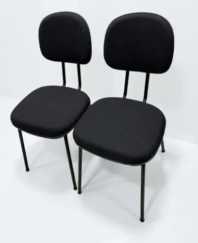 Kit 2 Cadeiras Estofadas Fixas De Escritório / Recepção / Sala De Espera - Pretas