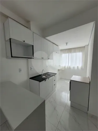 Apartamento para alugar com 2 quartos no condomínio Residencial Torres Nobres, Mogi das Cr