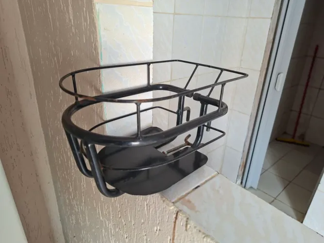 CESTO PEQUENO DE FERRO