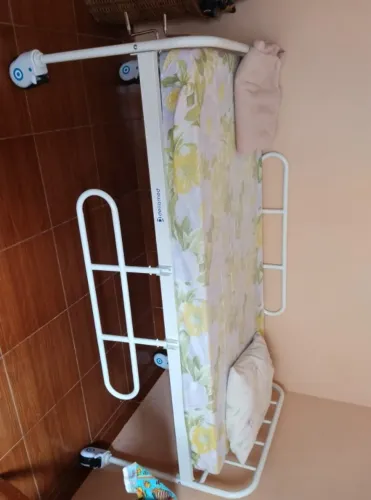 Cama Hospitalar 2 Movimentos DX Dellamed - Menos de 1 Mês de Uso