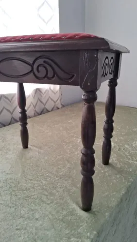 Banqueta de penteadeira almofadada