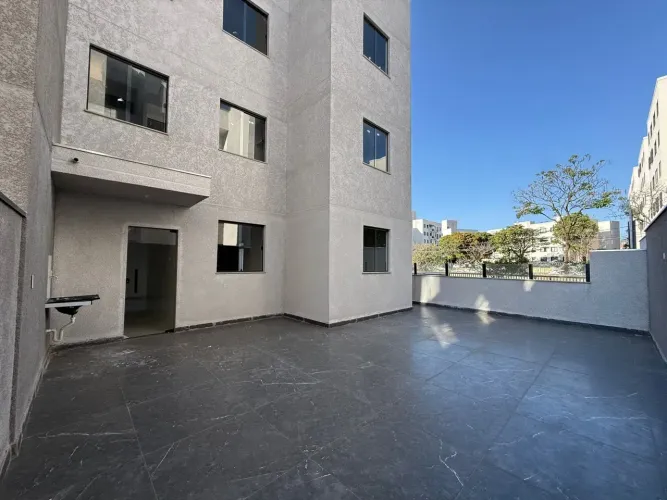 Área Privativa de 2 quartos sendo 1 suíte 2 banheiros 2 vagas