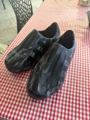 Tênis Adidas