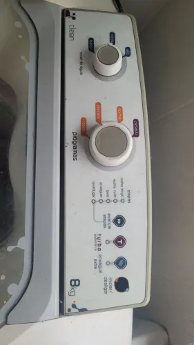 Máquina de lavar Brastemp com defeito pequeno 
