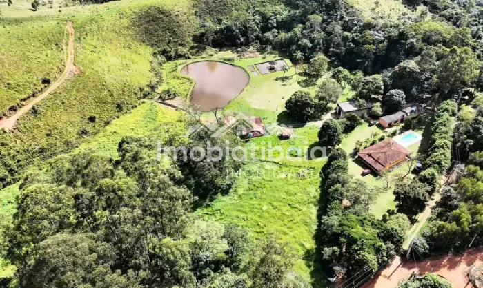 Sítio plano com lago à venda em Nazaré Paulista - 24.000m²