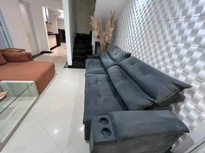 Sofá Retrátil e Reclinável semi novo