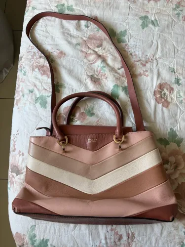 Bolsa Arezzo couro