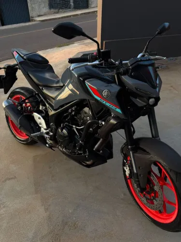 Vende-se MT 03 CONSERVADA, excelente oportunidade