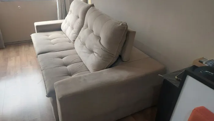 Sofá Retrátil 4 lugares suede