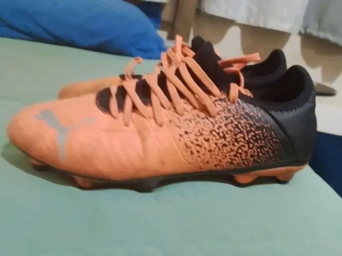 CHUTEIRA CAMPO PUMA FUTURE NEYMAR 