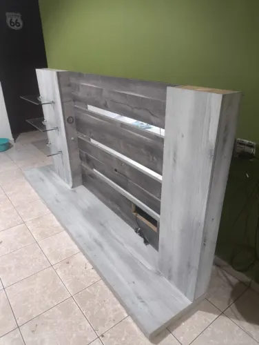 Painel de TV 1,18mx2,4m - 150 reais