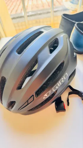 Capacete Giro