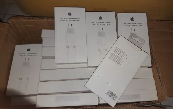 Carregador iPhone 20W + Cabo Lightning