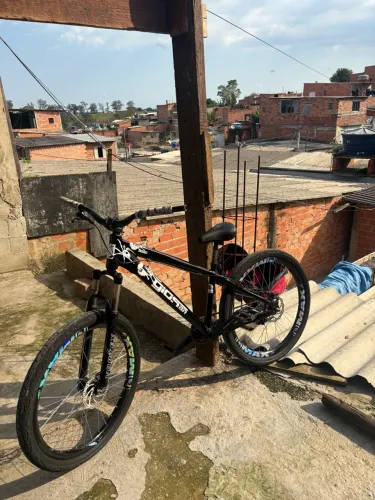 Bike gios cubo barulhento