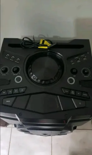 Torre JBL Party expert vendo ou troco 
