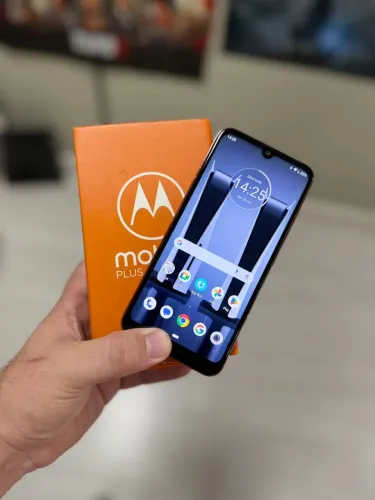 Motorola E6 Plus