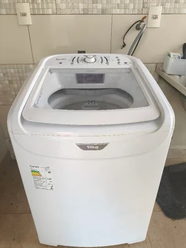 Máquina de lavar roupas, Eletrolux 16kg