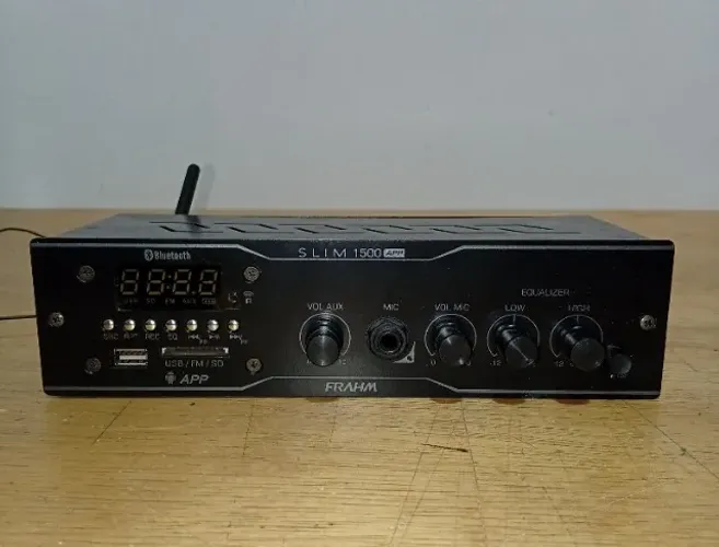 Amplificador FRAHM Auto Falantes JBL 50w PREÇO BAIXO PRA VENDER RÁPIDO.