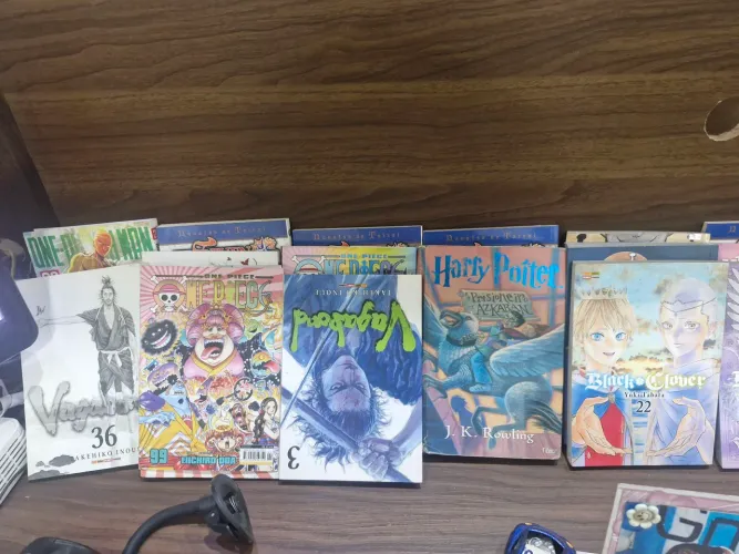 Mangas á venda vinsland saga vagabond black clover one punch man one piece