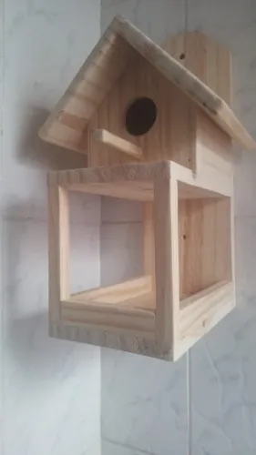 Casinha + Tratador para Passarinhos, Entrego só em Taubaté