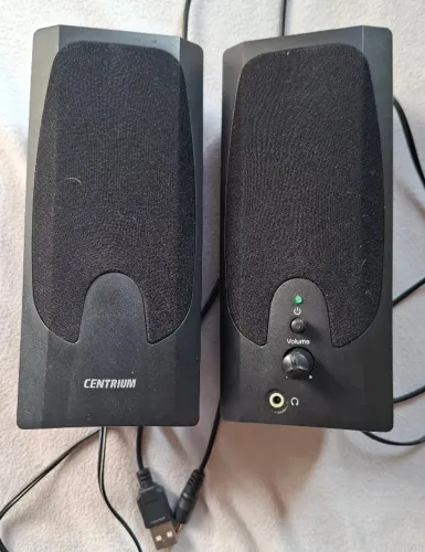 Caixas de som pra computador/notebook, marca centrium, modelo SPO300G, semino
