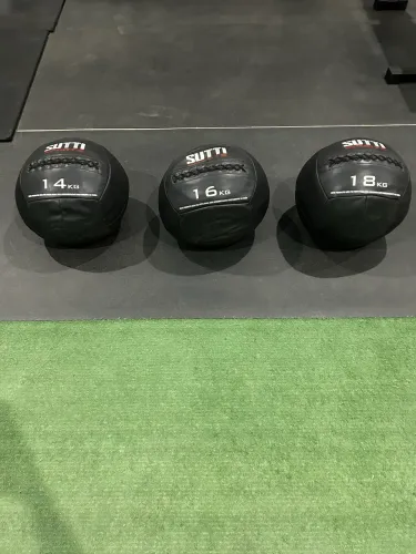 3 wall-ball sutti - 14-16-18 kg (kit)
