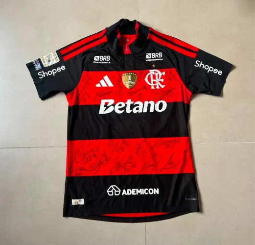 Camisa Flamengo Jorginho de Jogo autografada pelo elenco 2026