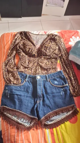 Body M e shorts 42 os dois R$10,00