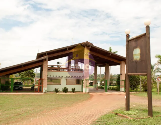 Casa Condomínio à venda no bairro Terras da Barra, em Mendonça - SP