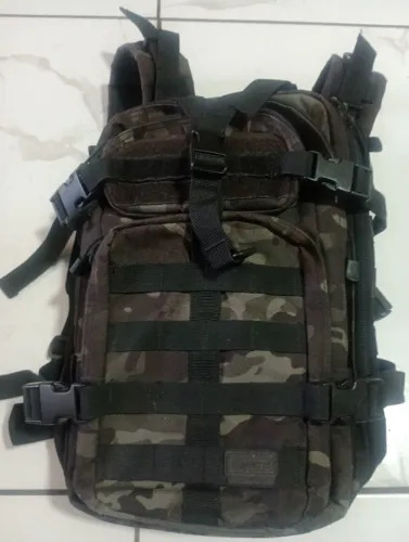 Mochila Invictus Assault 30 litros 