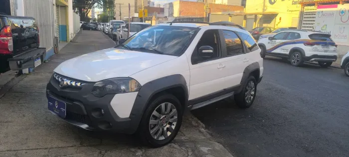 Fiat Palio Weekend Adventure Locker 1.8 Flex 2016