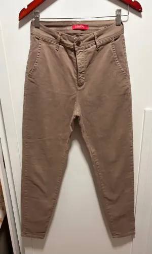 Calça alfaiataria em sarja divero