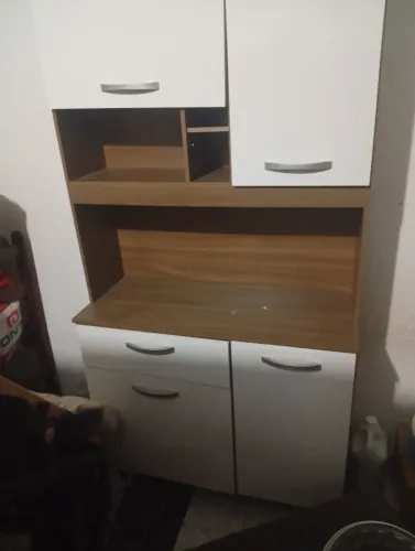 Vendo esse armário de cozinha preço de desapego