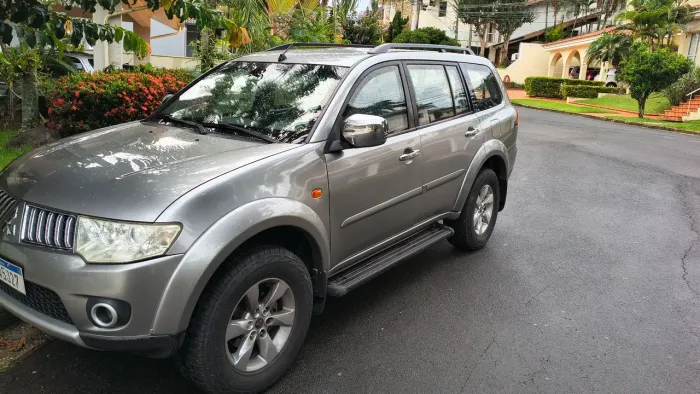 Mitsubishi Pajero Dakar HPE 3.2 4X4 T.I Dies 5P AUT 2013