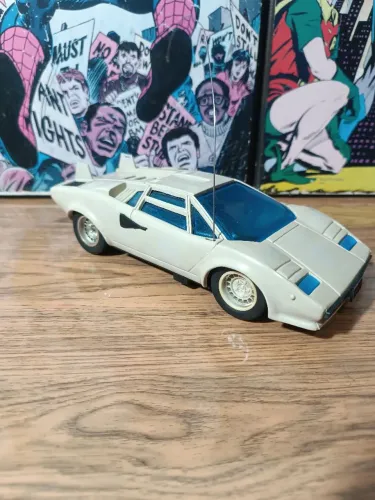 Carrinho Spectro da Mimo anos 80. Item ideal para colecionadores