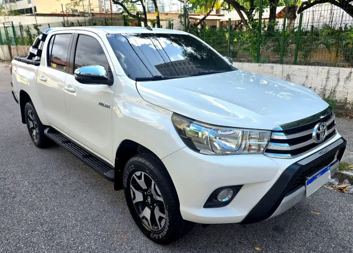 Toyota Hilux CD SRV 4X4 2.8 TDI Diesel Aut. 2018