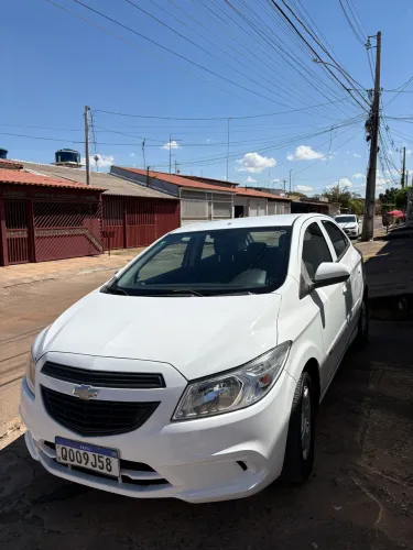 Chevrolet Onix JOY Hatch 1.0 8V Flex Mec. 4P 2018