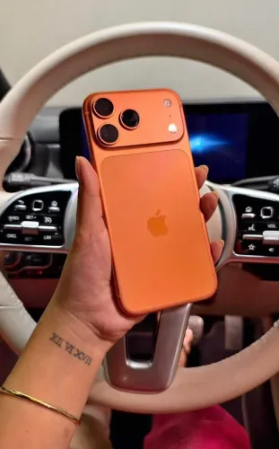 IPHONE 14 pro max / up 17 PRO MAX