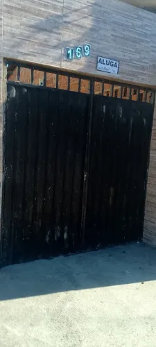 ALUGA-SE CASA NO BAIRRO AMÉRICA!
