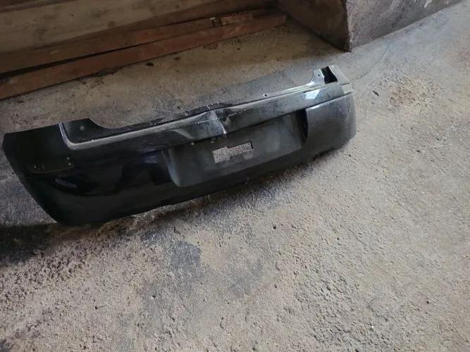 Para-choque original Corsa Hatch frente Montana