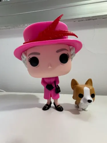 Funko Pop Rainha Elizabeth - Familia real Royals com CORGI