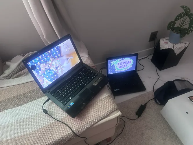 Notebook ( positivo e Samsung i3)