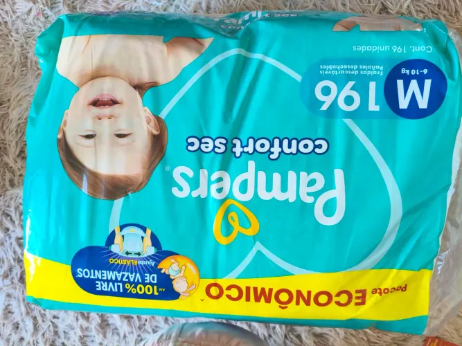Fralda Pampers M